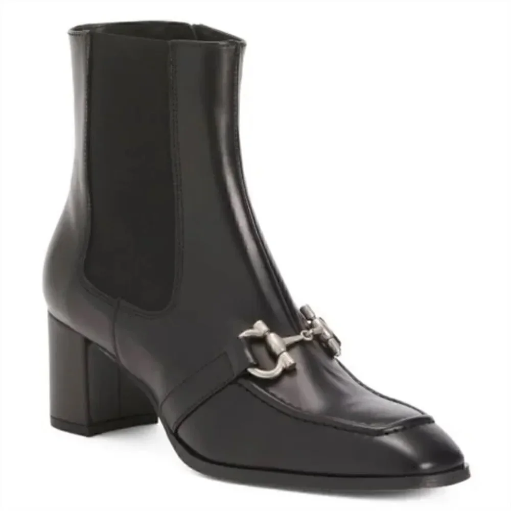 Renatta Jop Leather Ankle Boots with bit hardware size 7